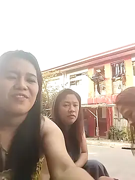 Snapshot of MARIAPUSSYPINAY chatting on April 22, 10:33 pm MARIAPUSSYPINAY online show from April 22, 10:33 pm