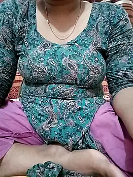 Snapshot of Misty-Meya chatting on June 2, 12:07 pm Misty-Meya online show from June 2, 12:07 pm