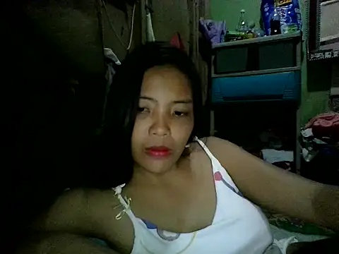 Snapshot of juicyredt chatting on May 6, 12:32 pm juicyredt online show from May 6, 12:32 pm