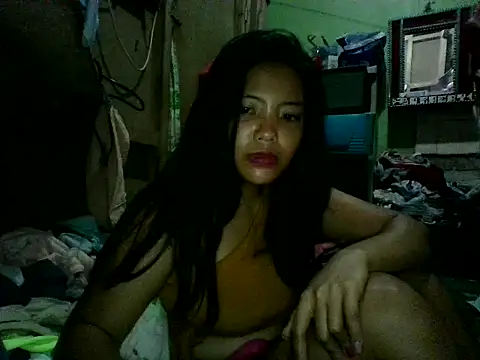 Snapshot of juicyredt chatting on May 11, 8:17 pm juicyredt online show from May 11, 8:17 pm