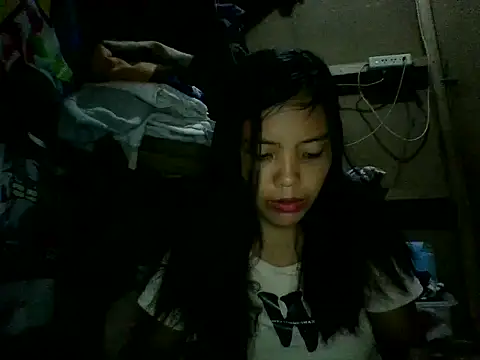 Snapshot of juicyredt chatting on June 4, 9:43 pm juicyredt online show from June 4, 9:43 pm