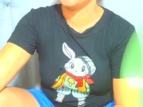 Snapshot of Asian_TightPussy chatting on May 5, 8:00 am Asian TightPussy online show from May 5, 8:00 am