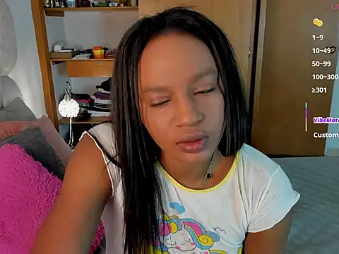 Snapshot of nia_brown chatting on May 13, 4:32 am nia brown online show from May 13, 4:32 am