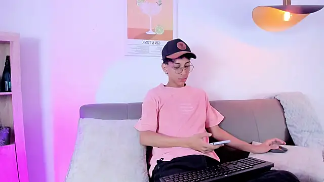 Snapshot of dax_blaze chatting on April 27, 12:47 pm dax blaze online show from April 27, 12:47 pm