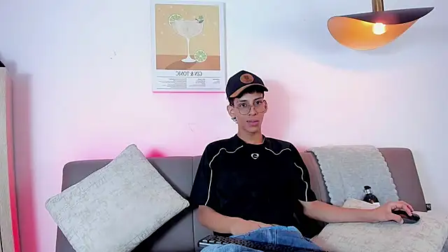Snapshot of dax_blaze chatting on April 29, 12:53 pm dax blaze online show from April 29, 12:53 pm