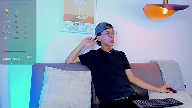 Snapshot of dax_blaze chatting on May 6, 12:54 pm dax blaze online show from May 6, 12:54 pm