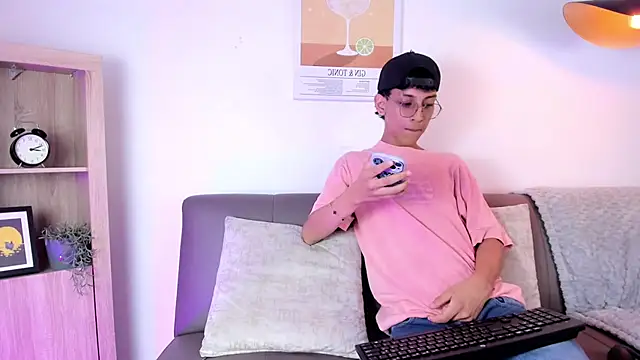 Snapshot of dax_blaze chatting on May 11, 12:55 pm dax blaze online show from May 11, 12:55 pm