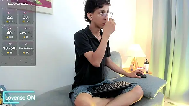 Snapshot of dax_blaze chatting on June 6, 1:27 pm dax blaze online show from June 6, 1:27 pm