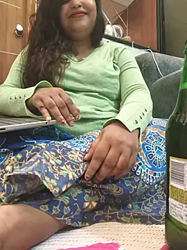 Snapshot of samanatha91 chatting on July 8, 6:34 pm samanatha91 online show from July 8, 6:34 pm