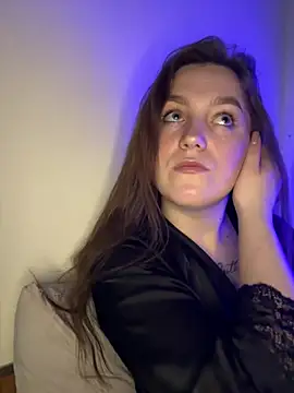 kisaaaaaa online show from April 20, 3:26 pm