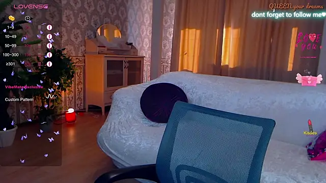 Snapshot of FromRussia chatting on April 24, 1:41 am FromRussia online show from April 24, 1:41 am