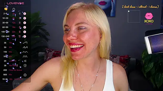 Snapshot of FromRussia chatting on June 15, 2:14 am FromRussia online show from June 15, 2:14 am