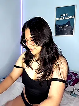 Snapshot of _Juno chatting on May 14, 12:12 pm Juno online show from May 14, 12:12 pm