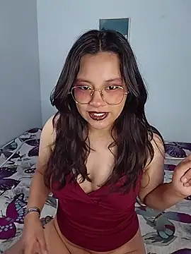 Snapshot of _Juno chatting on July 4, 5:19 pm Juno online show from July 4, 5:19 pm