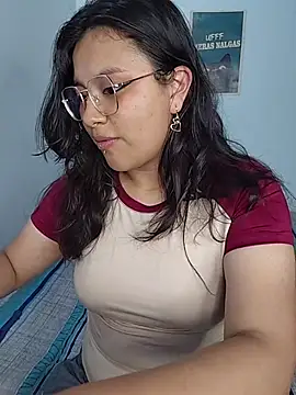 Snapshot of _Juno chatting on July 28, 7:39 pm Juno online show from July 28, 7:39 pm
