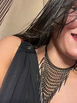 SecretDarkRoomXO online show from July 6, 8:55 am