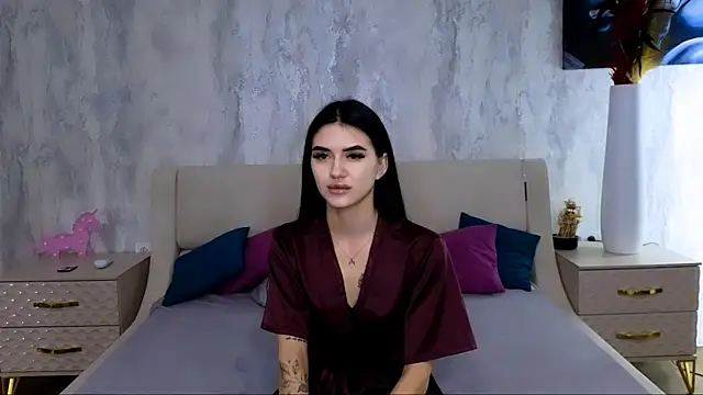 Holly Beck online show from April 21, 8:42 am