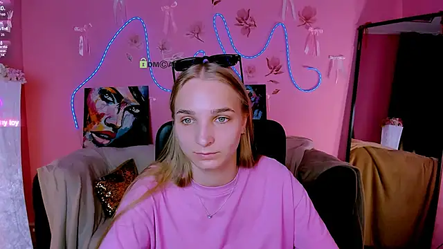 ollivia dream online show from May 25, 5:57 am