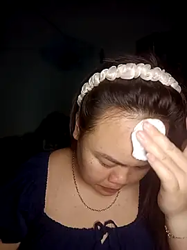 Truxcy1 online show from April 21, 4:45 pm