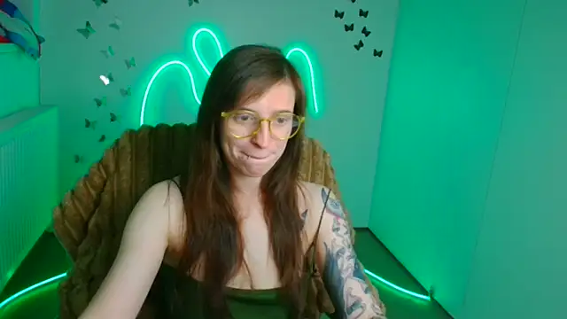 Snapshot of Luna_Tantra chatting on June 17, 8:06 am Luna Tantra online show from June 17, 8:06 am