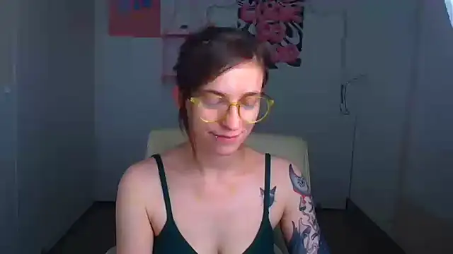 Snapshot of Luna_Tantra chatting on June 28, 1:06 pm Luna Tantra online show from June 28, 1:06 pm