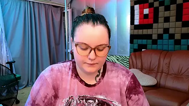 Snapshot of CatherineClaire chatting on July 23, 4:16 pm CatherineClaire online show from July 23, 4:16 pm
