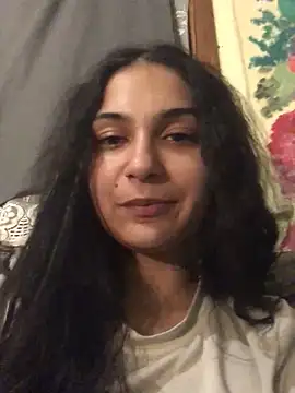 Snapshot of amira1348 chatting on May 24, 8:03 pm amira1348 online show from May 24, 8:03 pm