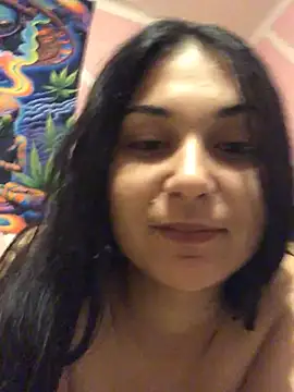 Snapshot of amira1348 chatting on June 7, 9:40 pm amira1348 online show from June 7, 9:40 pm