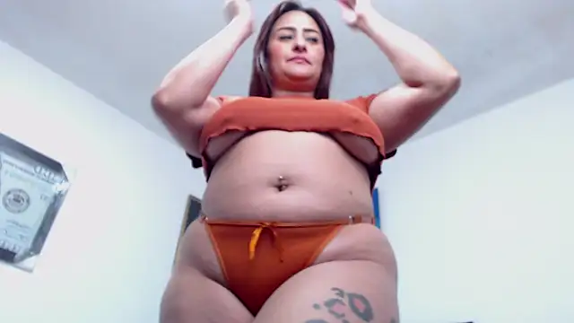 FrancheskaCurvy online show from April 22, 2:36 am