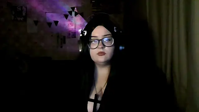 Moon Fairy2 online show from April 23, 5:59 pm