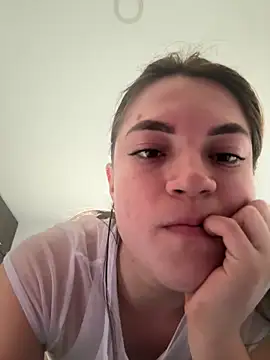Snapshot of _EmmaDavis_ chatting on June 12, 9:03 pm EmmaDavis online show from June 12, 9:03 pm