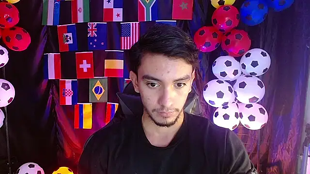 Snapshot of dante_18cm_ chatting on June 26, 12:26 am dante 18cm online show from June 26, 12:26 am