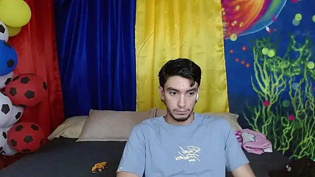Snapshot of dante_18cm_ chatting on June 27, 1:50 pm dante 18cm online show from June 27, 1:50 pm