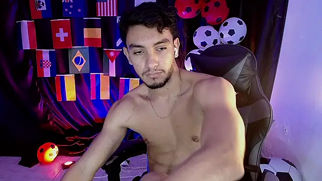 Snapshot of dante_18cm_ chatting on July 14, 2:05 am dante 18cm online show from July 14, 2:05 am