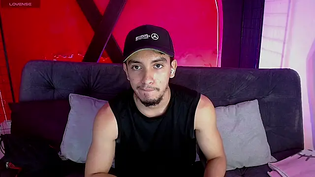 Snapshot of dante_18cm_ chatting on July 31, 12:43 am dante 18cm online show from July 31, 12:43 am