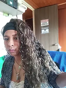 Snapshot of Ivon_C chatting on May 8, 1:16 pm Ivon C online show from May 8, 1:16 pm