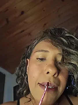 Snapshot of Ivon_C chatting on July 11, 10:55 pm Ivon C online show from July 11, 10:55 pm