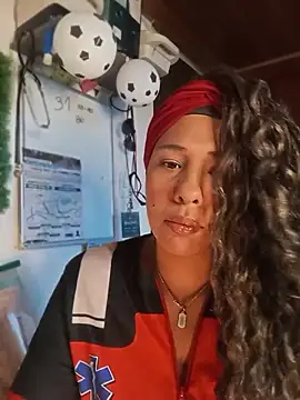 Snapshot of Ivon_C chatting on July 15, 11:15 am Ivon C online show from July 15, 11:15 am