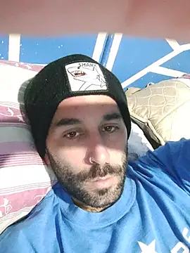 Snapshot of ferch0o12 chatting on August 6, 10:00 pm ferch0o12 online show from August 6, 10:00 pm