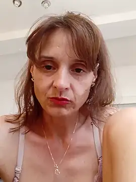 Snapshot of LissaBelaa chatting on June 29, 3:34 pm LissaBelaa online show from June 29, 3:34 pm