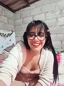 Snapshot of Dayii_sweet chatting on June 4, 3:12 am Dayii sweet online show from June 4, 3:12 am