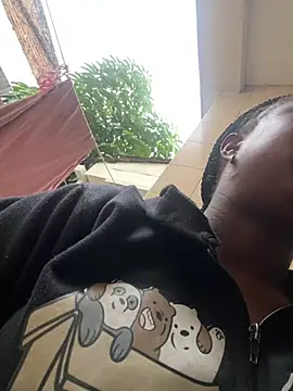 Snapshot of PaulineKosh chatting on July 19, 11:36 am PaulineKosh online show from July 19, 11:36 am
