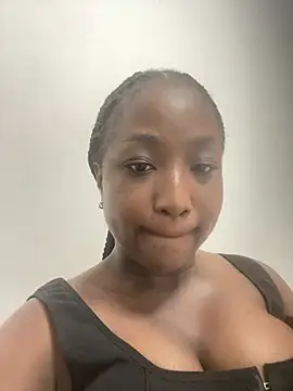 Snapshot of PaulineKosh chatting on July 24, 6:28 pm PaulineKosh online show from July 24, 6:28 pm