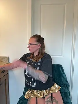 blackwidowlaced online show from April 28, 8:47 pm