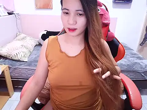 Snapshot of squirtlove1 chatting on June 2, 8:38 am squirtlove1 online show from June 2, 8:38 am