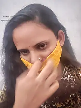 Snapshot of Cutie_Neetu chatting on May 10, 6:02 pm Cutie Neetu online show from May 10, 6:02 pm