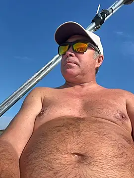 Snapshot of dadbod21 chatting on July 25, 7:39 am dadbod21 online show from July 25, 7:39 am
