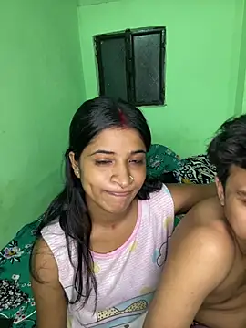 Snapshot of hot-couple-0 chatting on June 23, 6:06 pm hot-couple-0 online show from June 23, 6:06 pm