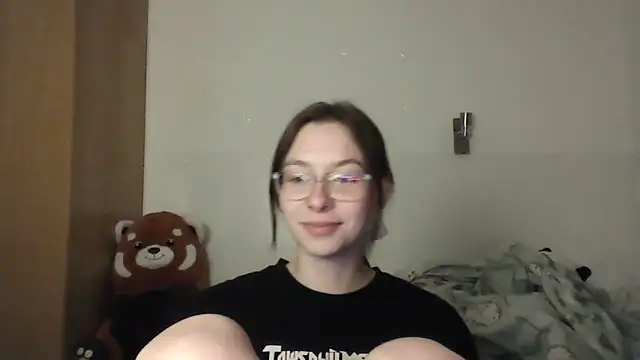 JuicyErika online show from May 22, 10:37 pm