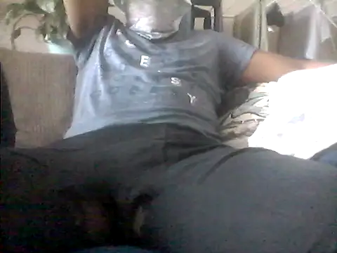 Snapshot of LunjeSA chatting on May 25, 7:58 am LunjeSA online show from May 25, 7:58 am